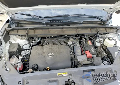 2021 Toyota Highlander Xle z USA, uszkodzony, nr VIN 5TDHZRBH7MS075443